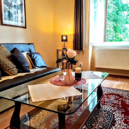 Apartment Sense Of Zizkov Prague Extérieur photo
