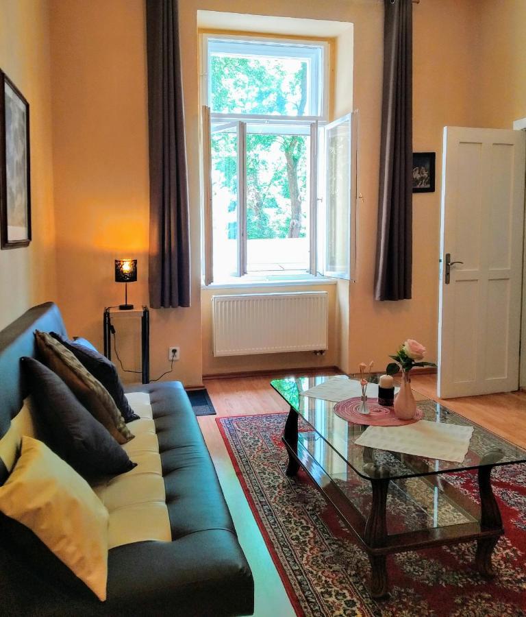 Apartment Sense Of Zizkov Prague Extérieur photo